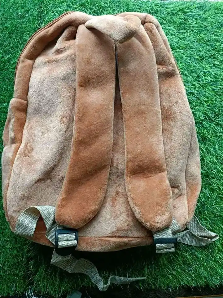 School Bag For Kids – Size 13 inchi(made in China)